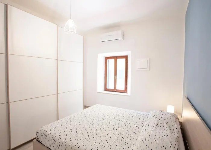 Cosmopoli - Goelba Портоферрайо