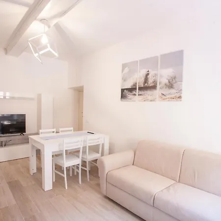 Apartman Cosmopoli - Goelba *